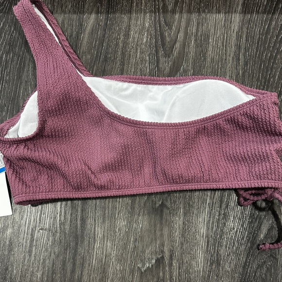 NWT Salt + Cove Sandy Ribbed One-Shoulder Bikini Top - Picture 3 of 5